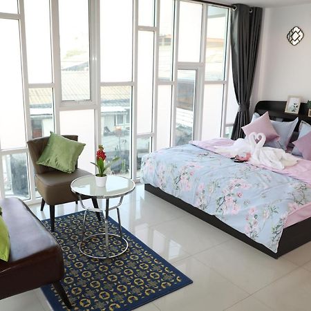 Close Maya Nimman 5Bedroom Villa Чіангмай Екстер'єр фото